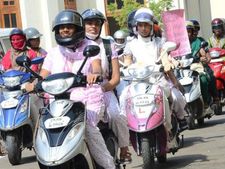 अगर दिल्ली में रहते हैं तो बदल सकता है आपके काम का शिफ्ट 