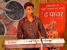 Talent India: सिंथेसाइजर देखते ही थ‍िरकने लगती हैं वैभव की उंगलियां