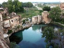 पाकिस्‍तान स्थित भगवान शिव के इस मंदिर का होगा जीर्णोद्धार 