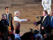 नए साल में फिर मिलेंगे पीएम नरेंद्र मोदी और पाक पीएम नवाज शरीफ की मुलाकात 