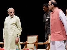 देखिये 10 तस्वीरों में इस वर्ष प्रधानमंत्री नरेंद्र मोदी को  