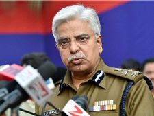 जब इंडिया गेट पर 'असली' पुलिस कमिश्नर से टकरा गया 'नकली' एसीपी  