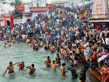 देश भर में मकर संक्रान्ति और पोंगल की धूम, देखें तस्वीरें.. 