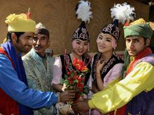 देखें: वेलेनटाइन डे की कुछ यादगार तस्वीरें...