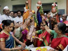 पूरे देश में नवरात्रि-युगादि और गुड़ी-पड़वा की धूम