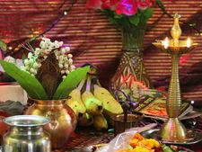 घर के मंदिर में भूल करके भी ना करें ये काम, होगा विनाश 