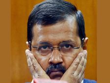 केजरीवाल के थप्पड़ कांड को मिली रहमान की आवाज, वीडियो वायरल