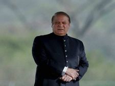 पाक पीएम ने फिर अलापा आजादी का राग, कहा- कश्मीरियों की दुर्दशा पर ध्यान दे दुनिया