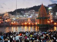 कार्तिक पूर्णिमा के दिन करें ये 5 उपाय, घर आएगी खुशहाली