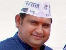 बलात्कार के आरोपी 'आप' मंत्री ने जज को बताई जेल में पिटाई की सच्चाई