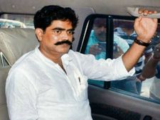 अपराध और सियासत के कॉकटेल ने शहाबुद्दीन को बनाया बाहुबली, पढ़िए पूरी क्राइम कुंडली