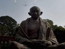 और महात्मा गांधी को नहीं मिला नोबेल पुरस्कार...