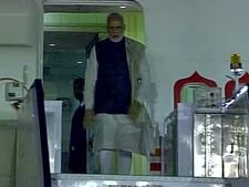 जापान का तीन दिवसीय दौरा पूरा करके दिल्ली लौटे पीएम मोदी