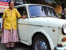 79 साल की बुजुर्ग महिला की वायरल कहानी: औरत होना गुनाह नहीं और अकेले जीना अपराध नहीं