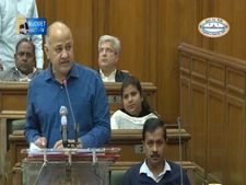 दिल्‍ली सरकार ने पेश किया 48,000 करोड़ रुपए का बजट, 20 हजार लीटर पानी मिलेगा मुफ्त