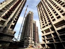 यमुना एक्सप्रेस वे अथॉरिटी ने दिया जोर का झटका,टेंशन में बिल्डर-होम बायर्स परेशान