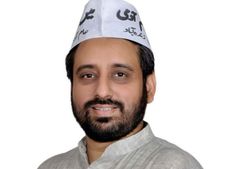 AAP के अंदर 'रार' बरकरार,अमानतुल्ला ने दिया इस्तीफा