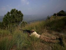 पाकिस्‍तान ने किया LoC पर भारत के पांच सैनिकों को मारने का दावा 