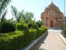 भारत का इकलौता मंदिर जहां होती है मुस्लिम महिला की पूजा