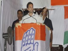 राहुल गांधी बोले- झूठ सुनकर पागल हो गया विकास, लोग बोल- विकास नहीं पप्पू पागल हो गया है