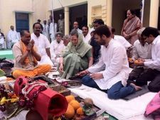 Humour: मोदी को गुजरात में हराने के लिए राहुल गांधी कर रहे हैं बेहद कठिन तंत्र साधना! 