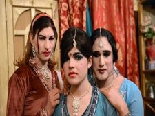 पाकिस्तान में खोला गया पहला ट्रांसजेंडर स्कूल, जानिए पाठ्यक्रम