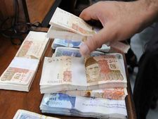 चुनावों से पहले डूबा पाकिस्‍तान का रुपया, भारत की अठन्‍नी भी पाक रुपए से ताकतवर 