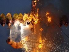 Happy Dussehra 2018: इस दशहरे पर अपनों को भेजें ये शुभकामना संदेश