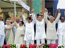 क्या चुनावों के बाद कोई शक्ल अख्तियार कर पाएगा तीसरा मोर्चा?