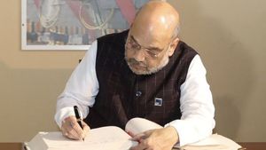 पाकिस्तानी सेना ने कहा, डियर अमित शाह 27 फ़रवरी याद है न?
