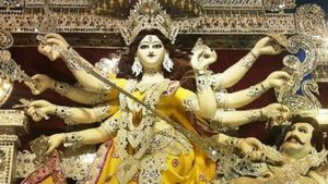 Gupt Navratri 2019: दस महाविद्याओं को साधने का पर्व है गुप्त नवरात्रि