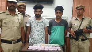 दिल्ली पुलिस को फोन कर कहा- मेरे साढ़े 16 लाख कार सवार बदमाशों ने लूट लिए हैं, फिर खुद ही निकला चोर