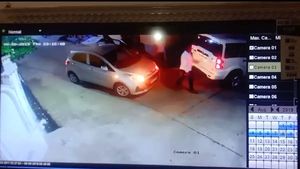 स्कॉर्पियो सवार शराबी लड़के दिल्ली में देर रात घर के बाहर बजाते रहे हॉर्न, युवक ने रोका तो मारकर भाग गए