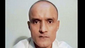 कुलभूषण जाधव को अब नहीं मिलेगा काउंसलर एक्‍सेस, पाकिस्‍तान का ऐलान   