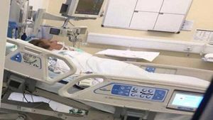 पाकिस्‍तान: इमरान सरकार बोली पहले सात अरब रुपए जमा करो, फिर इलाज के लिए नवाज को विदेश लेकर जाओ