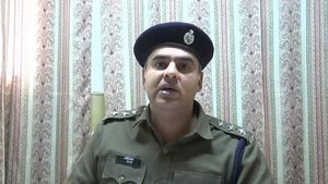 हरियाणा: केस के सिलसिले में महिला को बुलाया, फिर गाड़ी में वकील ने किया दुष्कर्म, VIDEO