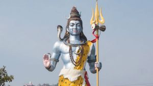 Maha Shivratri 2020: भगवान शिव की कृपा पाने का सर्वश्रेष्ठ दिन है महाशिवरात्रि, जानिए तिथि और पूजा विधि