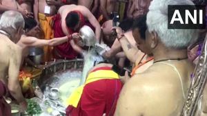 MahaShivaratri 2020 : महाशिवरात्रि आज, शिवालयों में गूंजे बम-बम भोले के जयकारे