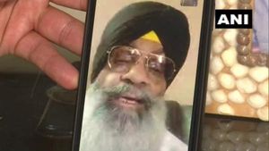 Lockdown के चलते पाकिस्‍तान में फंसे भारतीय की अपील- 'दवा नहीं मिल रहीं, तबीयत खराब है, मोदी जी यहां से निकालो'