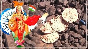 मदर्स डे स्पेशल: अपने मेहनतकश बेटों के लहू से लथपथ सिसक रही है भारत मां