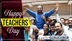 Happy Teacher's Day: मिलिए छात्रों के Real हीरो आनंद कुमार से, जिन्होंने कमजोरी को बनाई अपनी ताकत 