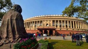 Indian Constitution: क्या भारत के संविधान के प्रावधान विदेशों से लिये गये हैं?