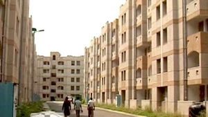 DDA Housing Scheme Wraw: डीडीए फ्लैट्स के लिए ड्रॉ आज, यहां चेक करें अपनी किस्मत