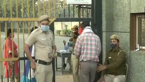 Delhi MCD By Election: दोपहर डेढ़ बजे तक 27.52% वोटिंग, कड़ी सुरक्षा के बीच मतदान जारी 