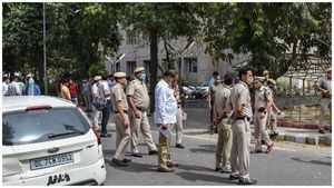 दिल्ली पुलिस ने एनकाउंटर में इनामी गैंगस्टर कुलदीप फज्जा को मार गिराया, फिल्मी स्टाइल में भागा था अस्पताल से