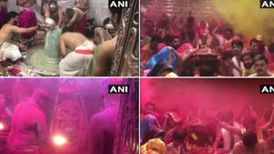 Holi 2021: वशीकरण-आकर्षण करने का सबसे बड़ा दिन 'होली'