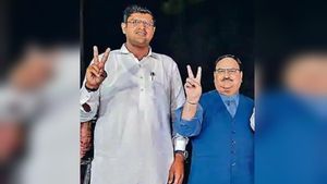 हरियाणा में मंत्रिमंडल विस्तार: नड्डा से मिले डिप्टी CM दुष्यंत चौटाला, कई मुद्दों पर हुआ मंथन