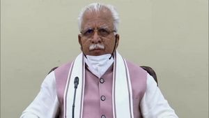 हरियाणा सरकार की 5 बड़ी घोषणाएं, शहरी निकायों के मकानों-दुकानों पर काबिज लोग अब बनेंगे मालिक