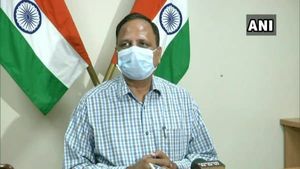 दिल्ली में ब्लैक फंगस की दवा की किल्लत, स्वास्थ्य मंत्री सत्येंद्र जैन ने केंद्र सरकार को ठहराया जिम्मेदार