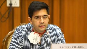 कांग्रेस पार्टी पंजाब में वेंटिलेटर पर पड़ी है, कोई दवा या थेरेपी उसे नहीं बचा सकती: राघव चड्ढा